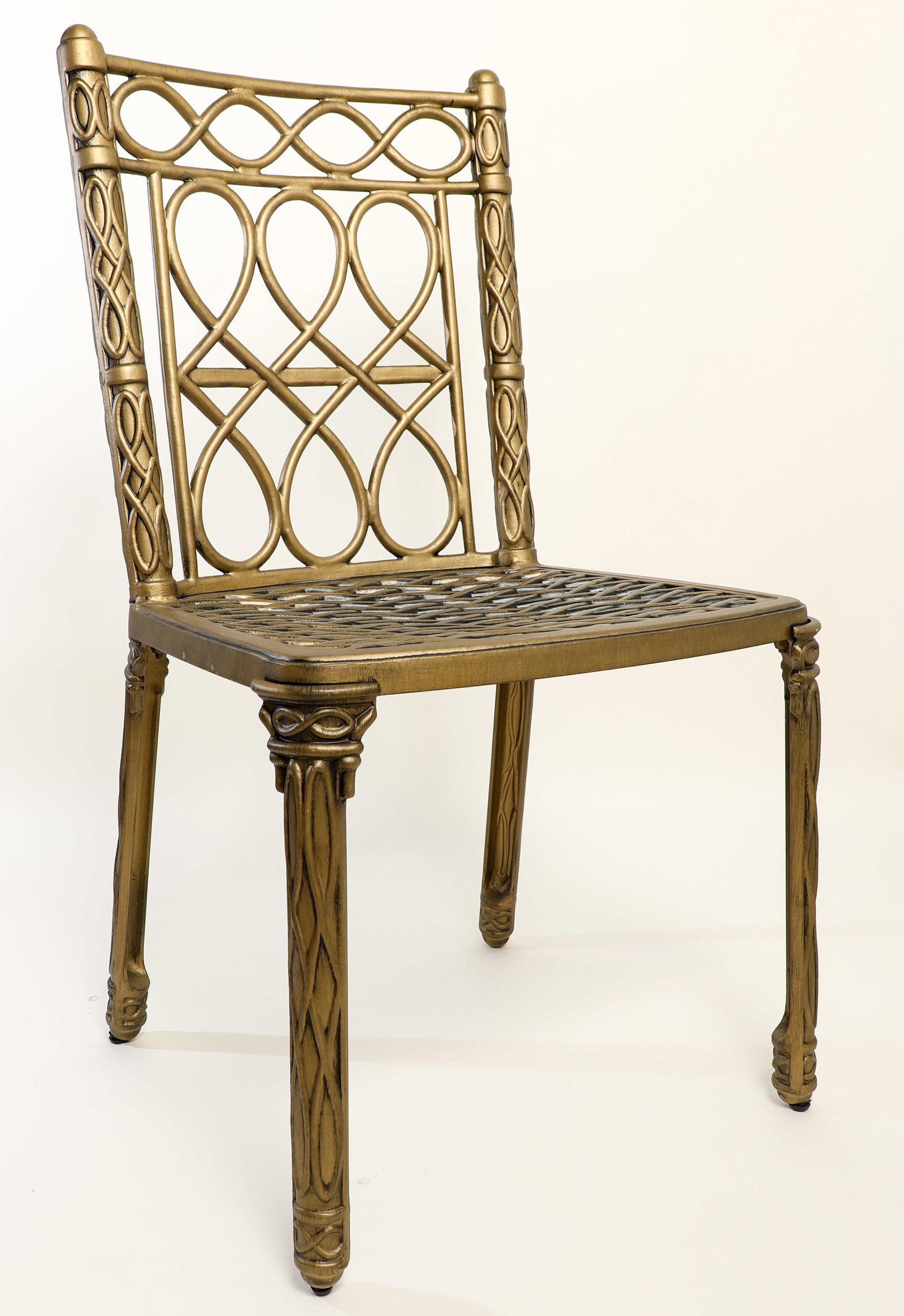 Aladdin's Oasis Metal Chair. (1 of 4)