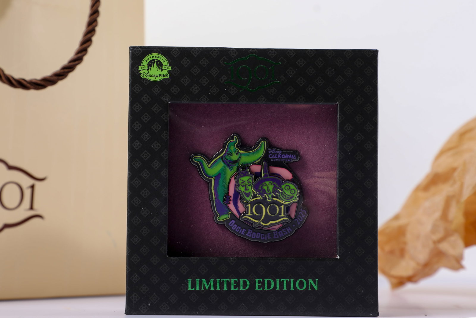 Disney California Adventure 1901 - Oogie Boogie Bash LE 400 Pin (2025) (1 of 6)