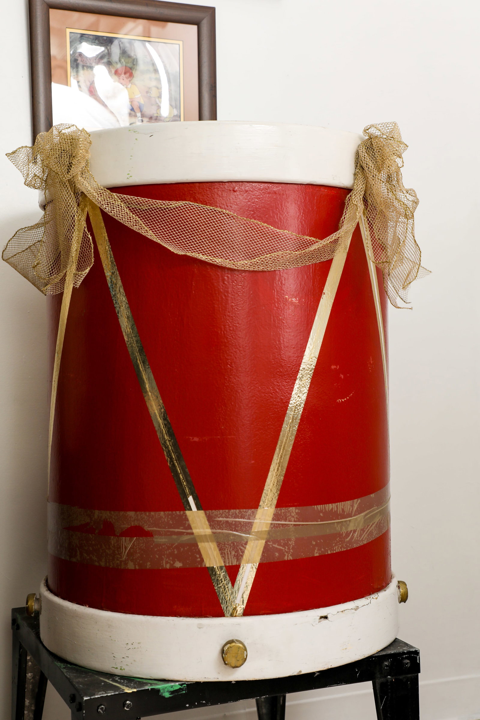 Disneyland - Christmas Drum Prop (c. 2000s) (1 of 4)
