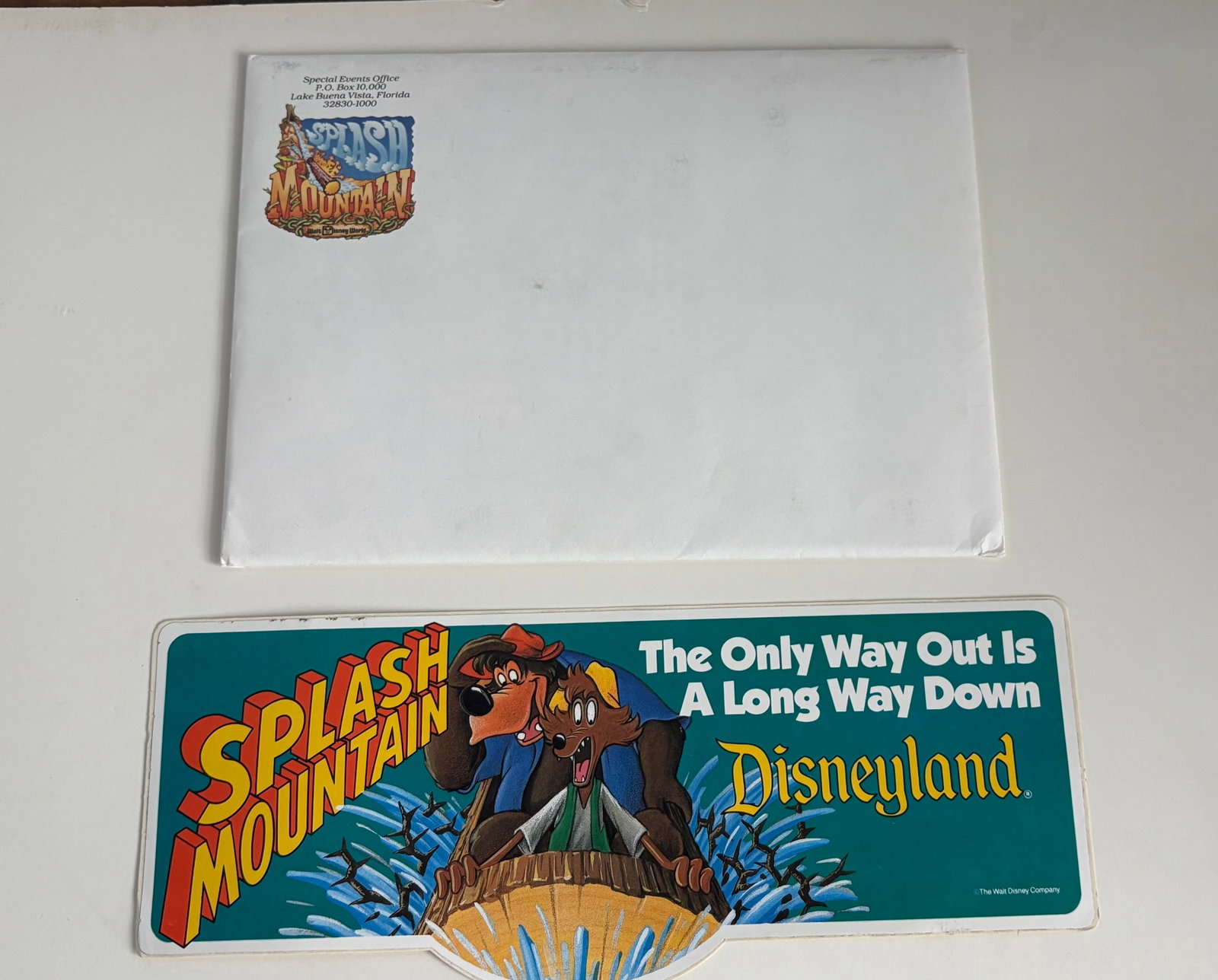 Splash Mountain Grand Opening Collection.: (Disneyland, 1989-92) This is a rare collection of memorabilia from the Grand Opening of Splash Mountain. Included are the rare pop-out log flume invitation from the opening of the Magic Kingdom's Spl