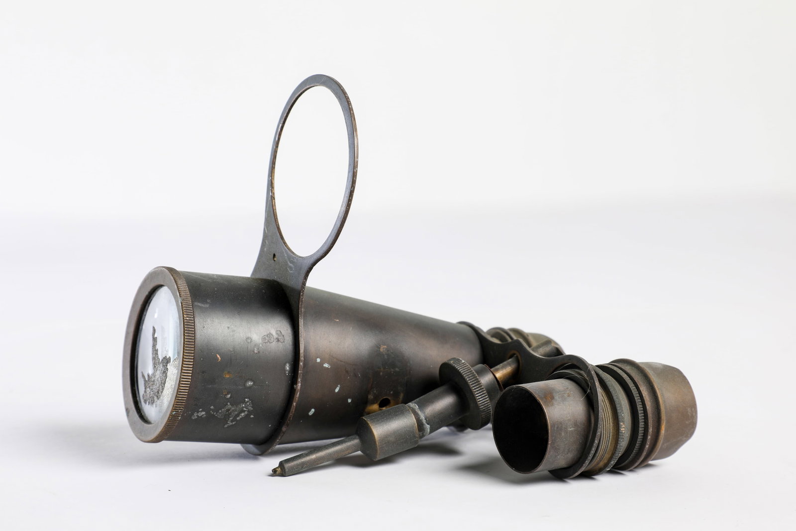 Disneyland - Tarzan Tree House Binoculars Prop (2001-2021) (1 of 5)
