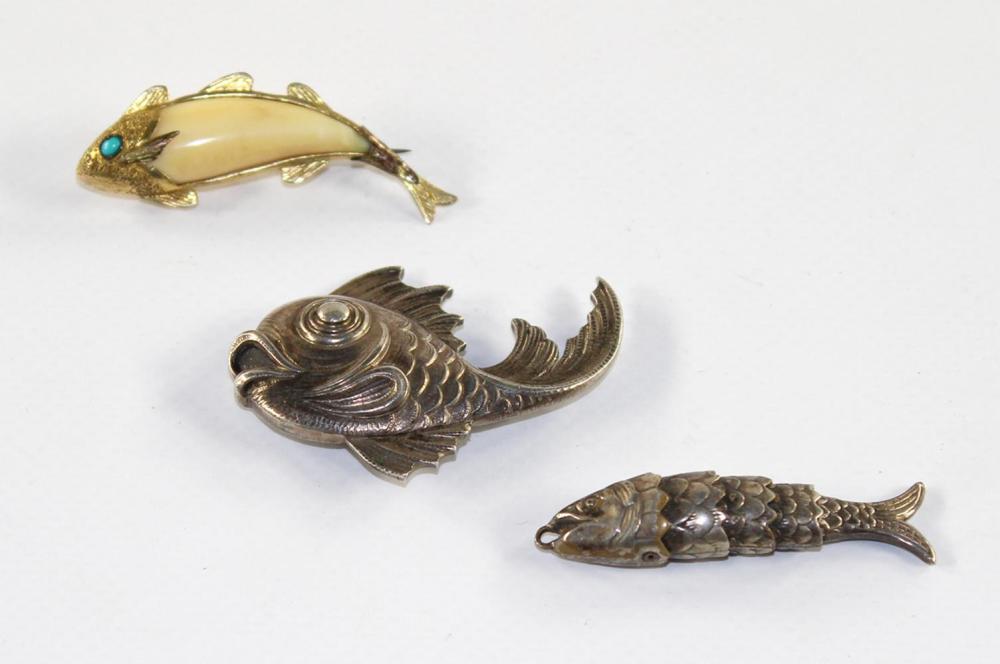 Emailledose, Fische. (1 of 3)