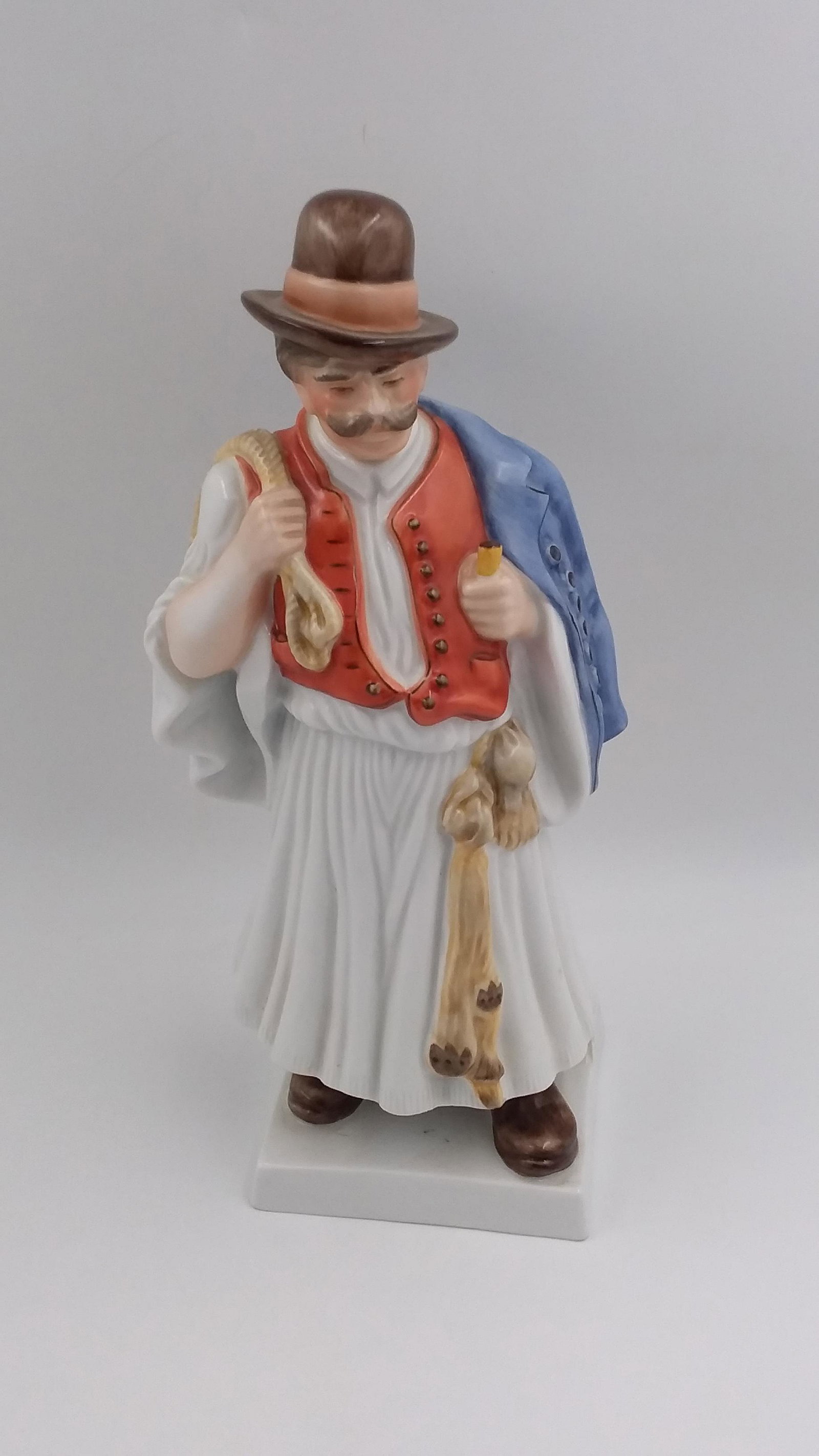 Herend Hungary Large Pheasant Male Csikos Figure: Tall Herend Hungary Pheasant Male Figure Csikos, excellent condition. Measuring approximately 13" Tall x 6.5" Wide