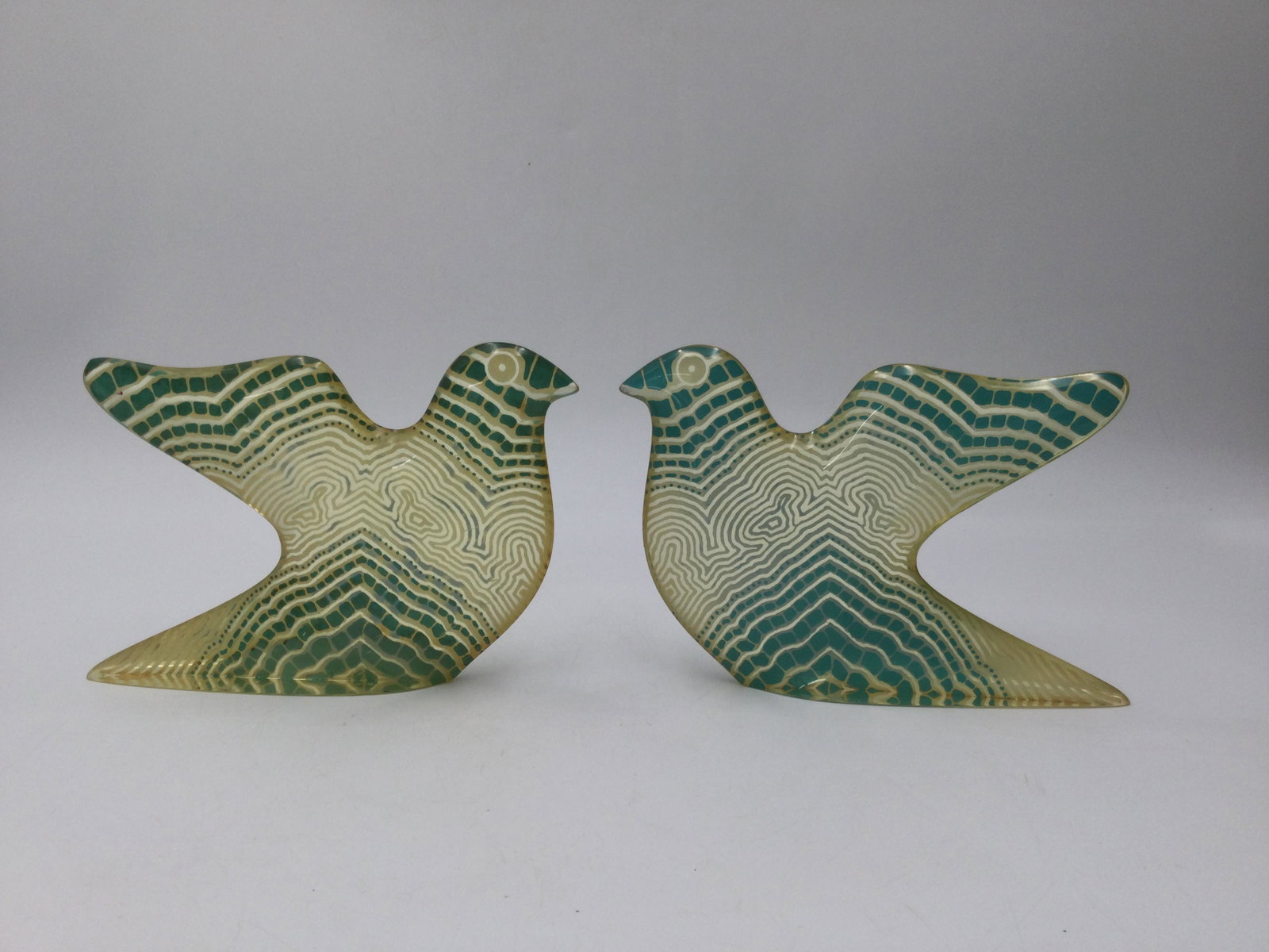 MCM Abraham Palatnik Scarce Lucite Dove Figure Pair: Pair of Dove Figures by Abraham Palatnik, each approximately 4" tall x 6" Wide. Tags Made in Brazil Still present on the pieces. Free pick-up at our warehouse. Shipping is done by a 3rd party shipper 