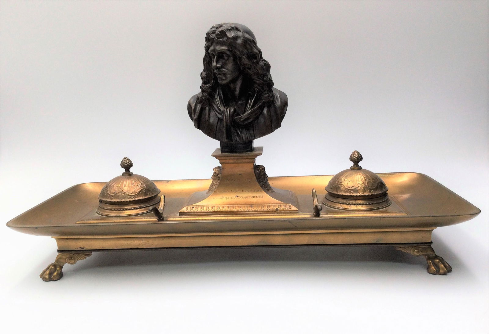 Antique Ferdinand Barbedienne French Bronze Inkwell: Antique Ferdinand Barbedienne French Bronze Inkwell, front area of inkwell shows the piece was given on April 25,1891 to Mr. Charles Buchet a Renowned French Pharmacy Director . Measuring approximatel
