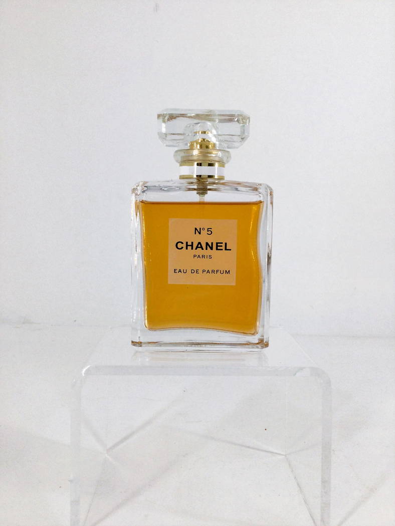 Vintage Chanel Fl. Oz. - Jun 08, 2022 | Absolute Auction Gallery in FL Vintage Chanel Fl. Oz. - Jun 08, 2022 | Absolute Auction Gallery in FL