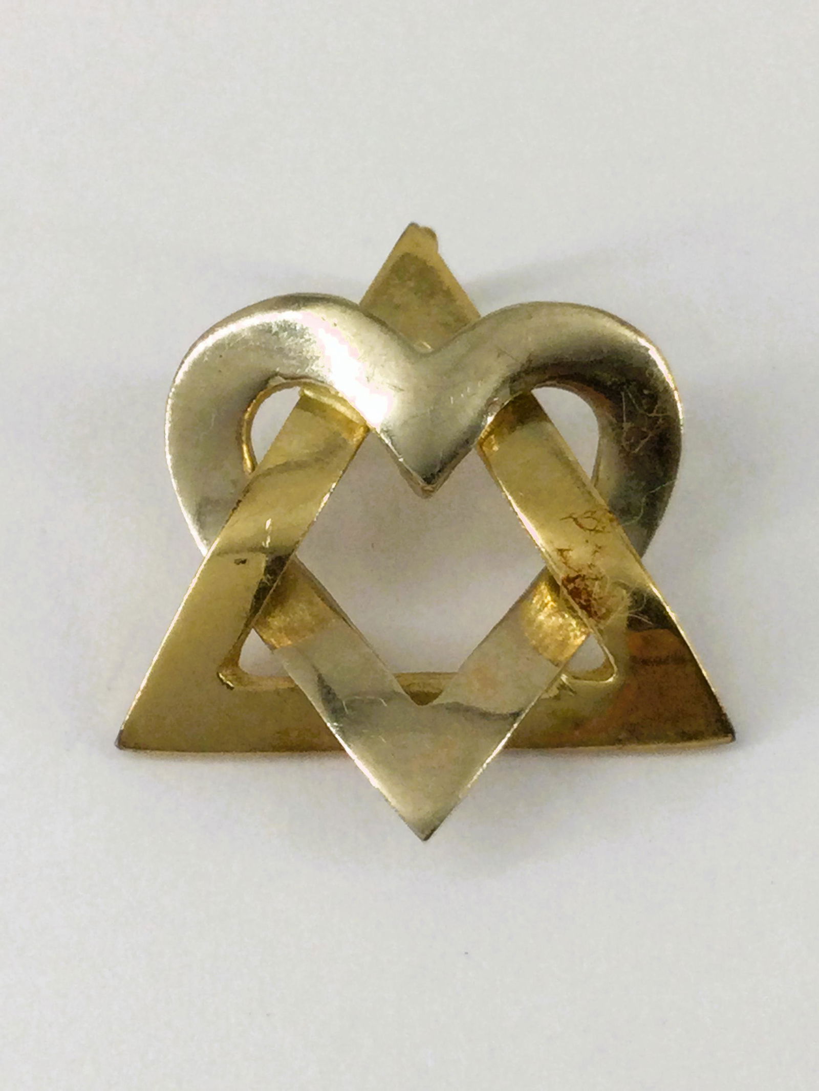 Vintage 14K 2 toned David's Star Interwoven Heart Pendant (1 of 3)