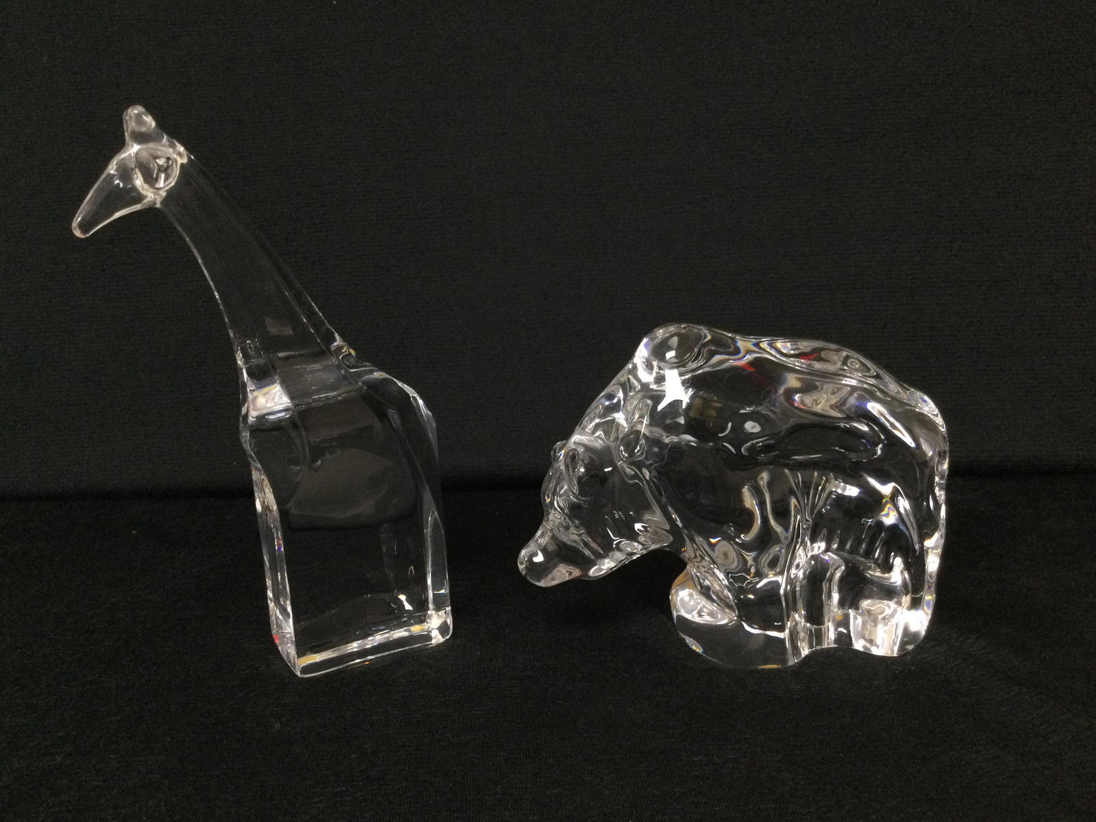 Lot of 2 Orrefors (Swedish) Crystal Bear and Giraffe: Lot of 2 Orrefors (Swedish) Crystal Bear and Giraffe engraved. Approx. size (bear) 6.5 inches tall x 3.25 wide x 2.25 deep, (giraffe) 6.5 inches tall 1.75 wide x 4 deep. Approx. weight (bear)2 lbs. 7.
