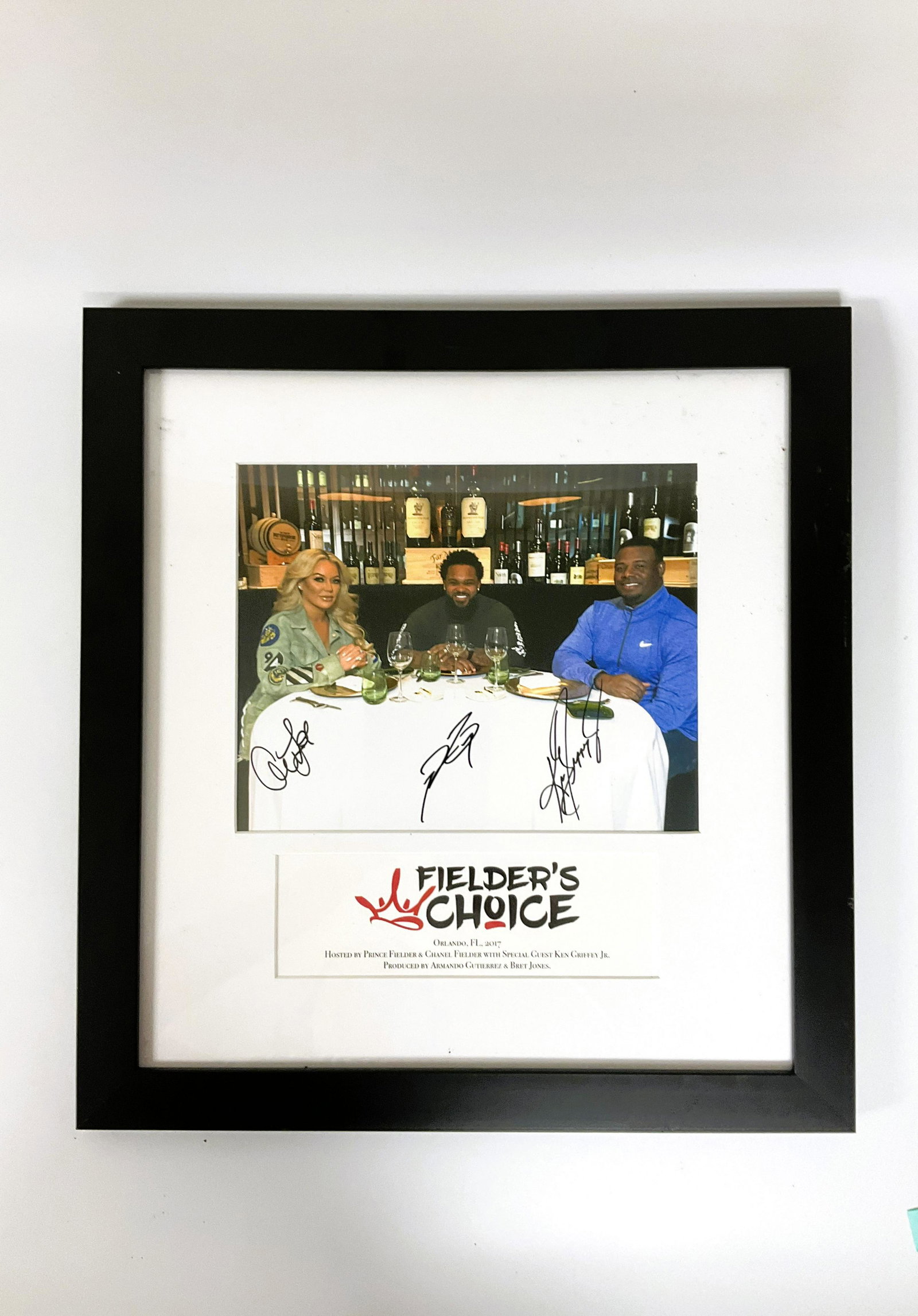 Ken Griffey Jr. Authographed Photo at Fielders Choice (1 of 3)