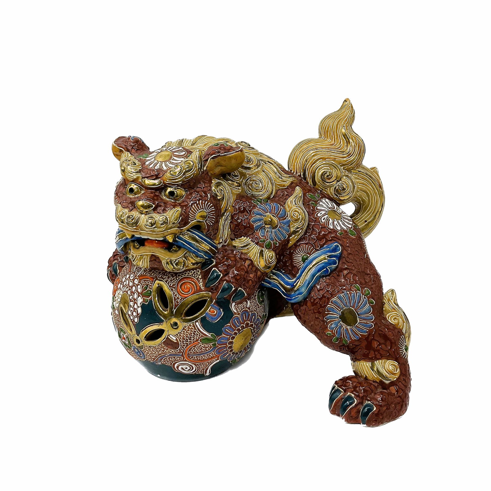 Japanese Grand Red Ceramic Foo Lion Statue, Signed during Meiji period 1868 - 1912 with Kutani Mark (1 of 4)