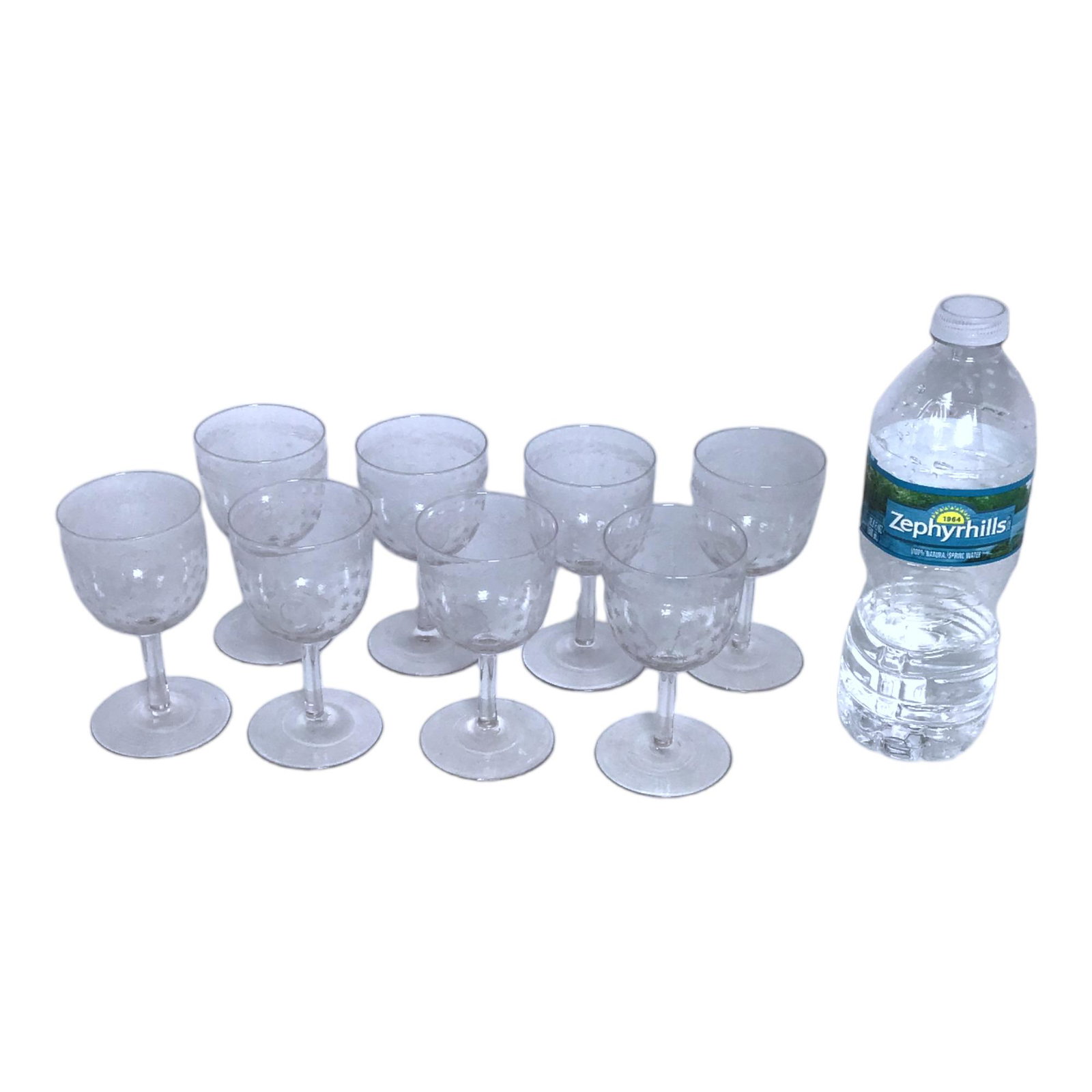 Antique Lot of 8 Etched Irish Munro Clan Seal Goblets - Dread God: Lof of 8 Etched Dread God Shield Crystal Goblets. IMPORTANT: NO In-House Shipping, Please read our shipping terms for provider.