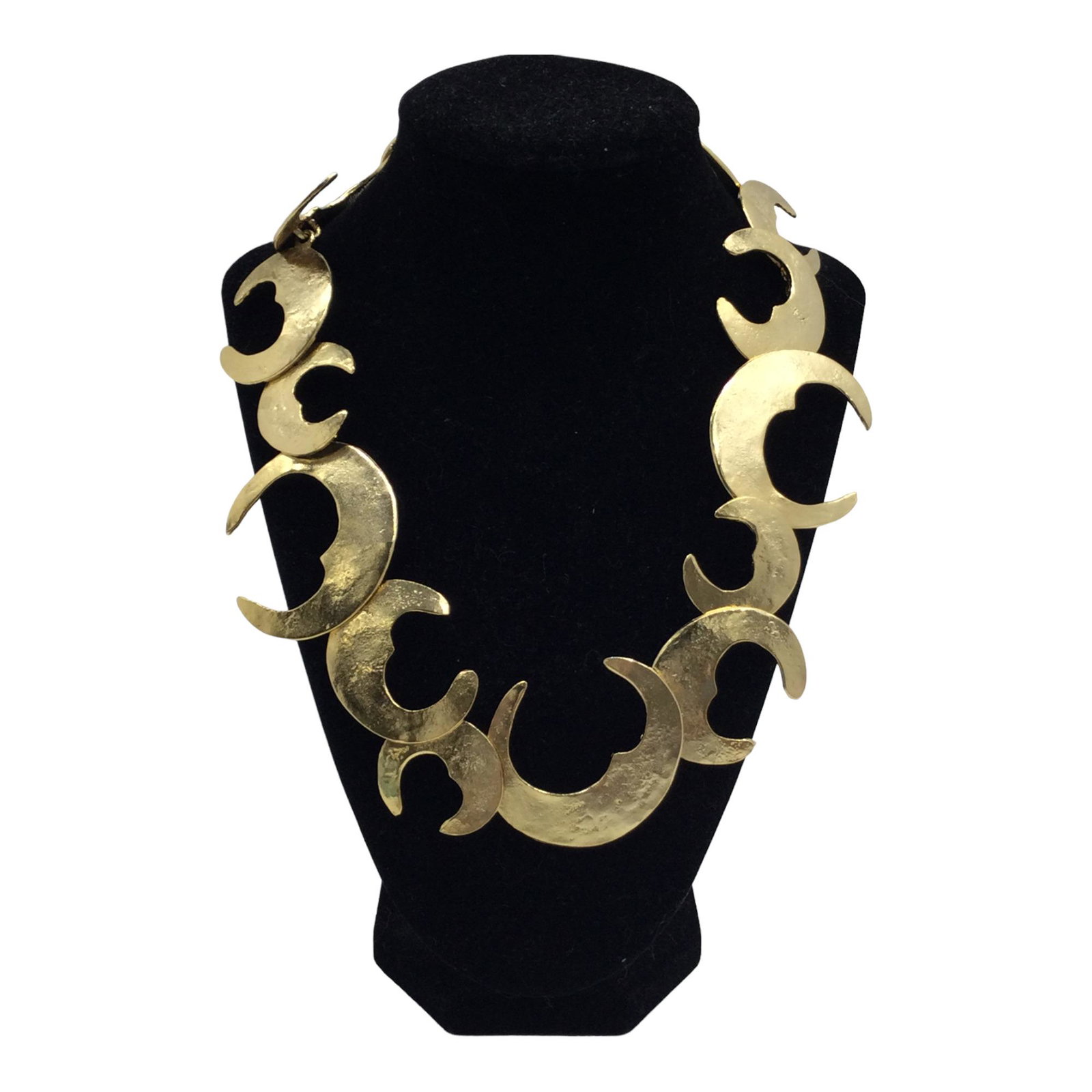 Les Bernard Gold Tone Crescent Moons Necklace: Les Bernard Gold Tone Crescent Moons Necklace. 17.25 inches long. Moons range 2-1.75 inches.