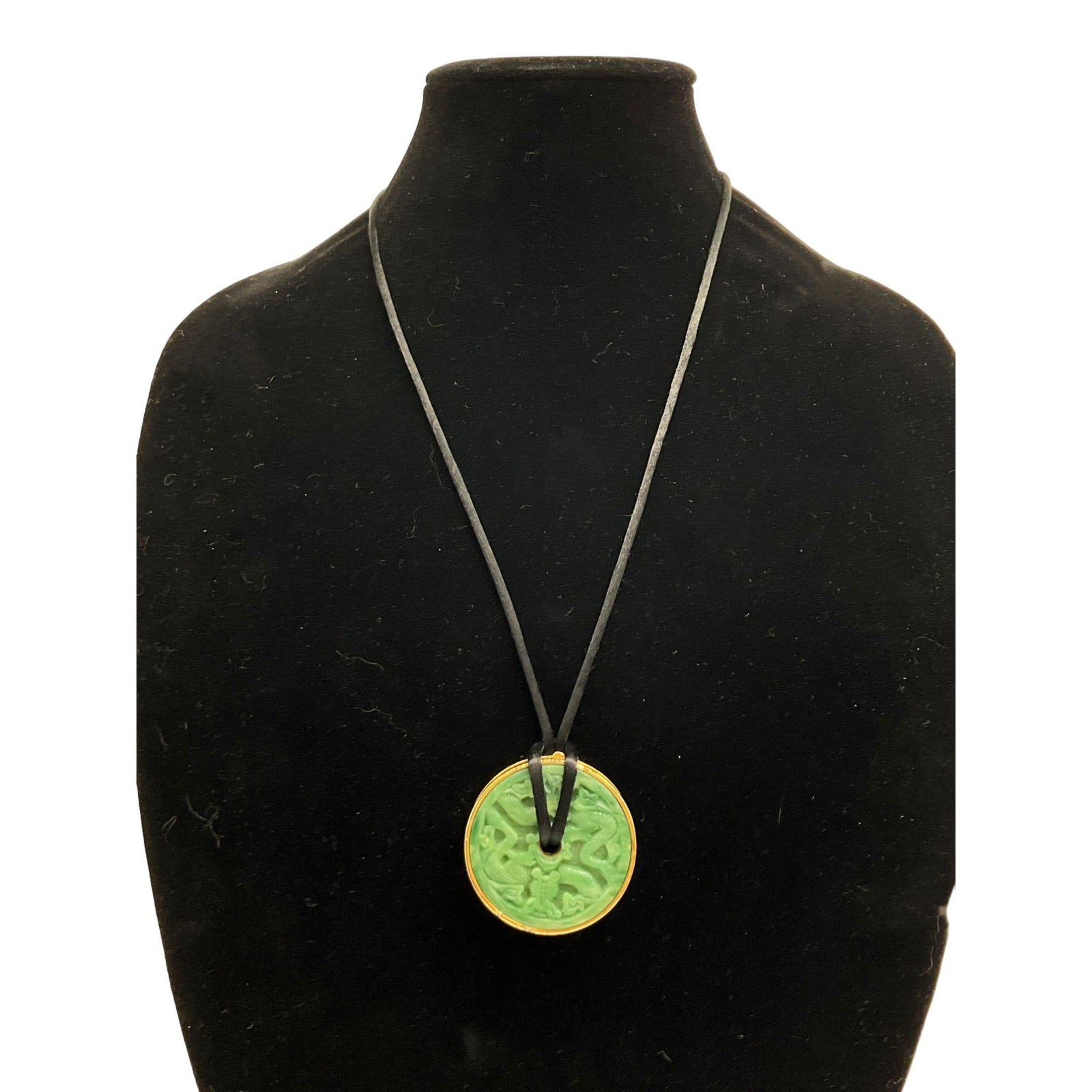 Vintage Estee Lauder Youth Dew Solid Perfume Compact (1 of 4)