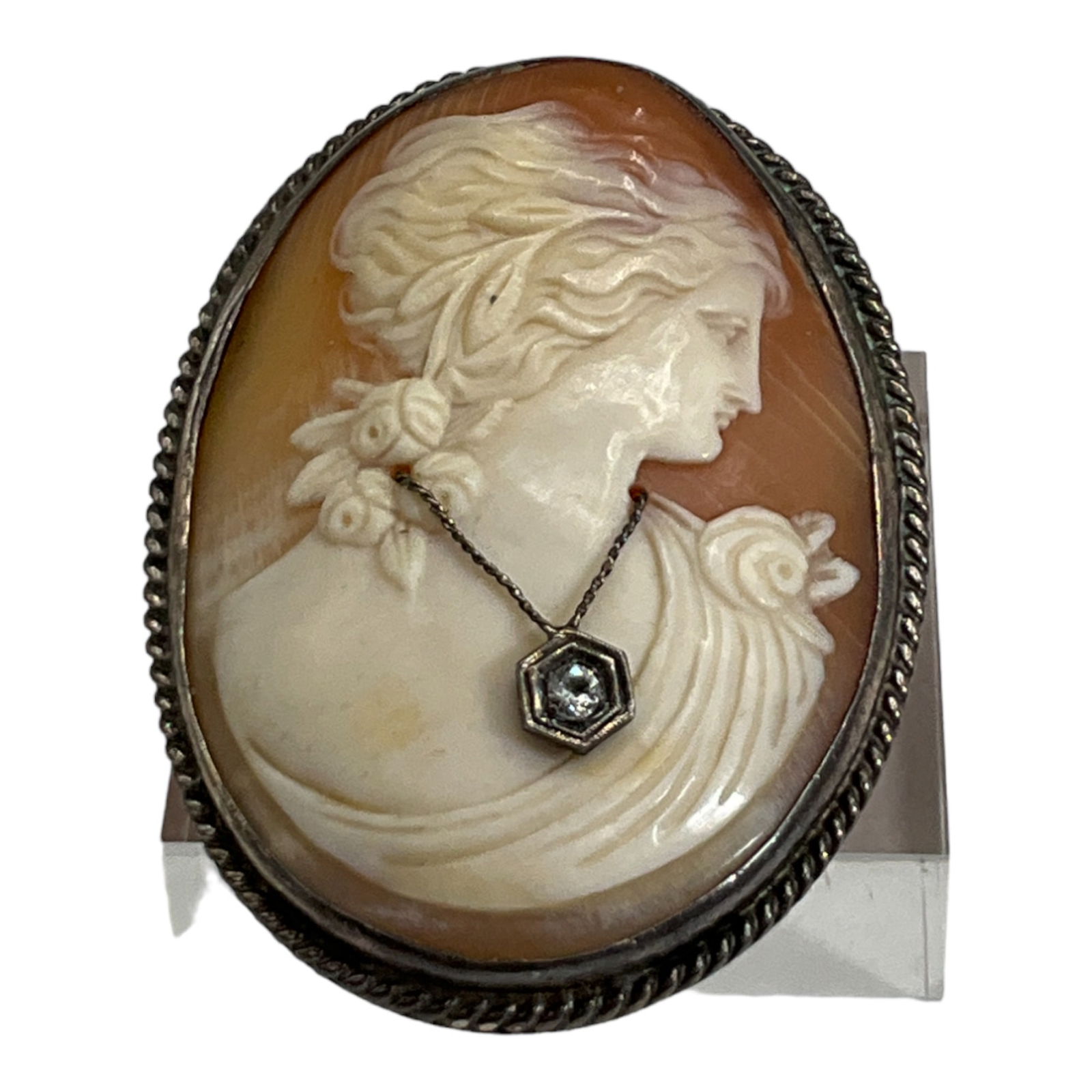 Vintage Large Carved Shell Cameo Pendant/Brooch (1 of 2)