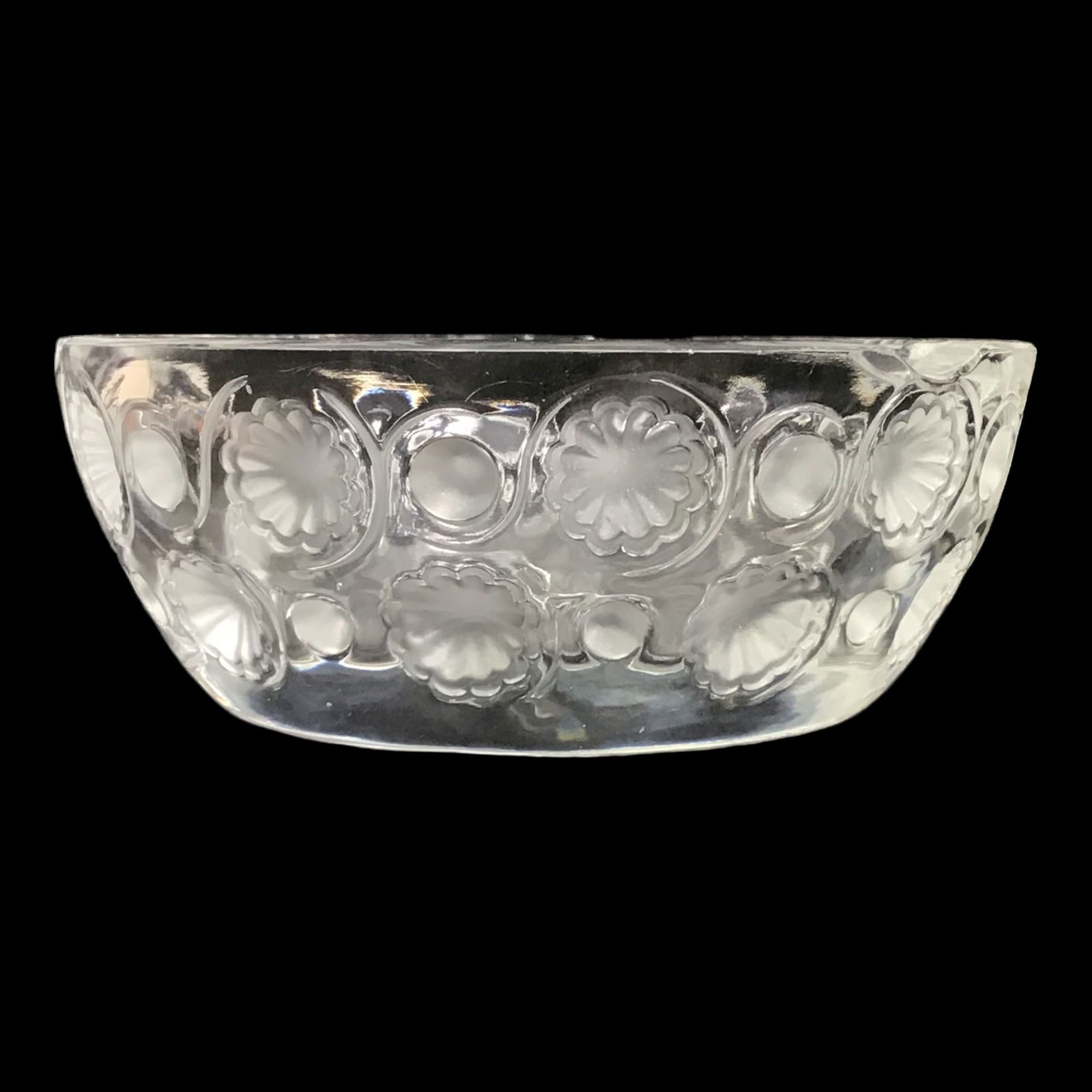 Lalique Tokyo Cigar Ashtray (1 of 6)