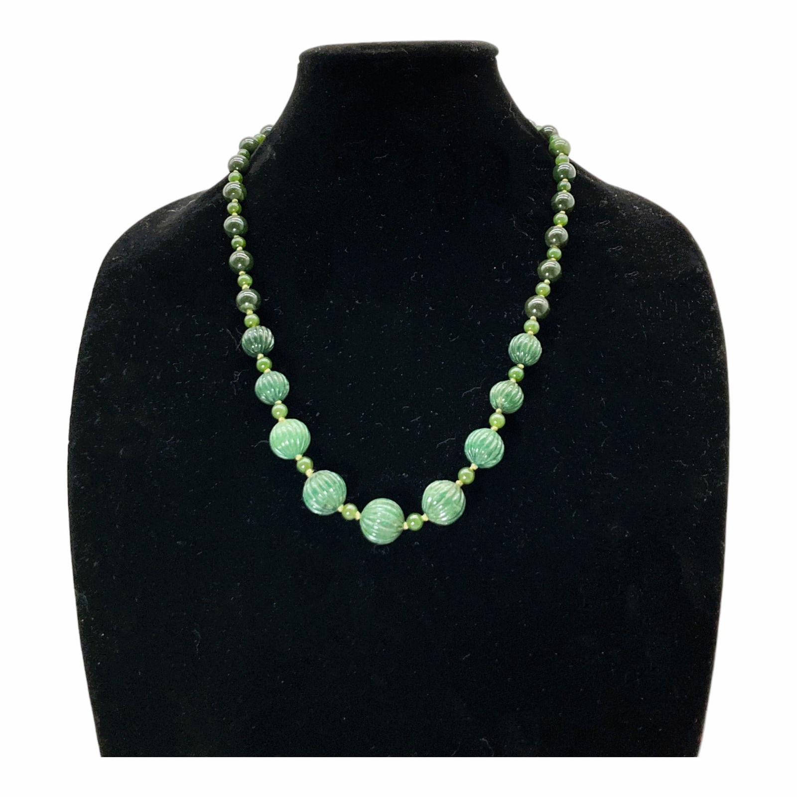 Vintage Hand Knotted Green Jade Beaded Necklace (1 of 2)