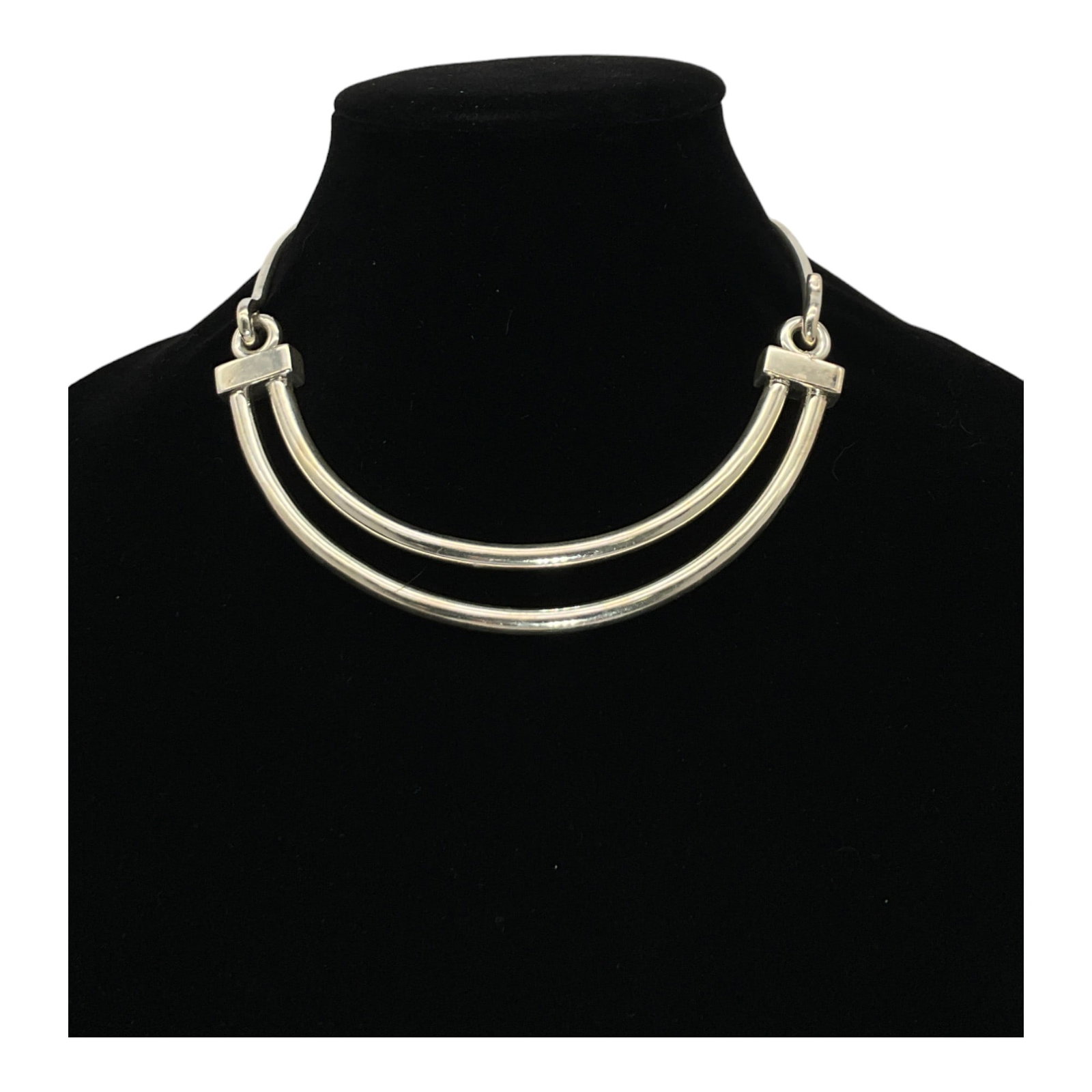 MCM 925 Collar choker: 1970's Sterling Silver MCM Collar Choker, stamped 925 with no Makers hallmark. Approx. 17 inches.