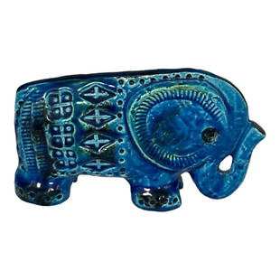 Bitossi Flavia Rimini Blue Elephant Figurine Made In Italy: Bitossi Flavia Rimini Blue Elephant Figurine Made In Italy. Approx. 3.5 tall x 2 wide x 6 deep inches, Approx. 14.8 oz