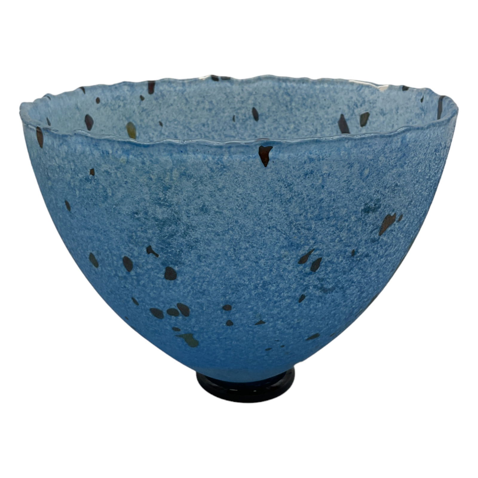 Kosta Boda B Vallien Art Coll Bowl: Kosta Boda B Vallien Art Coll Bowl # 59609 Blue. Bertil Vallien designed the Chicko series for Kosta Boda in 1996. It consists of bowls and vases with rounded forms, rough textures, and interspersed c