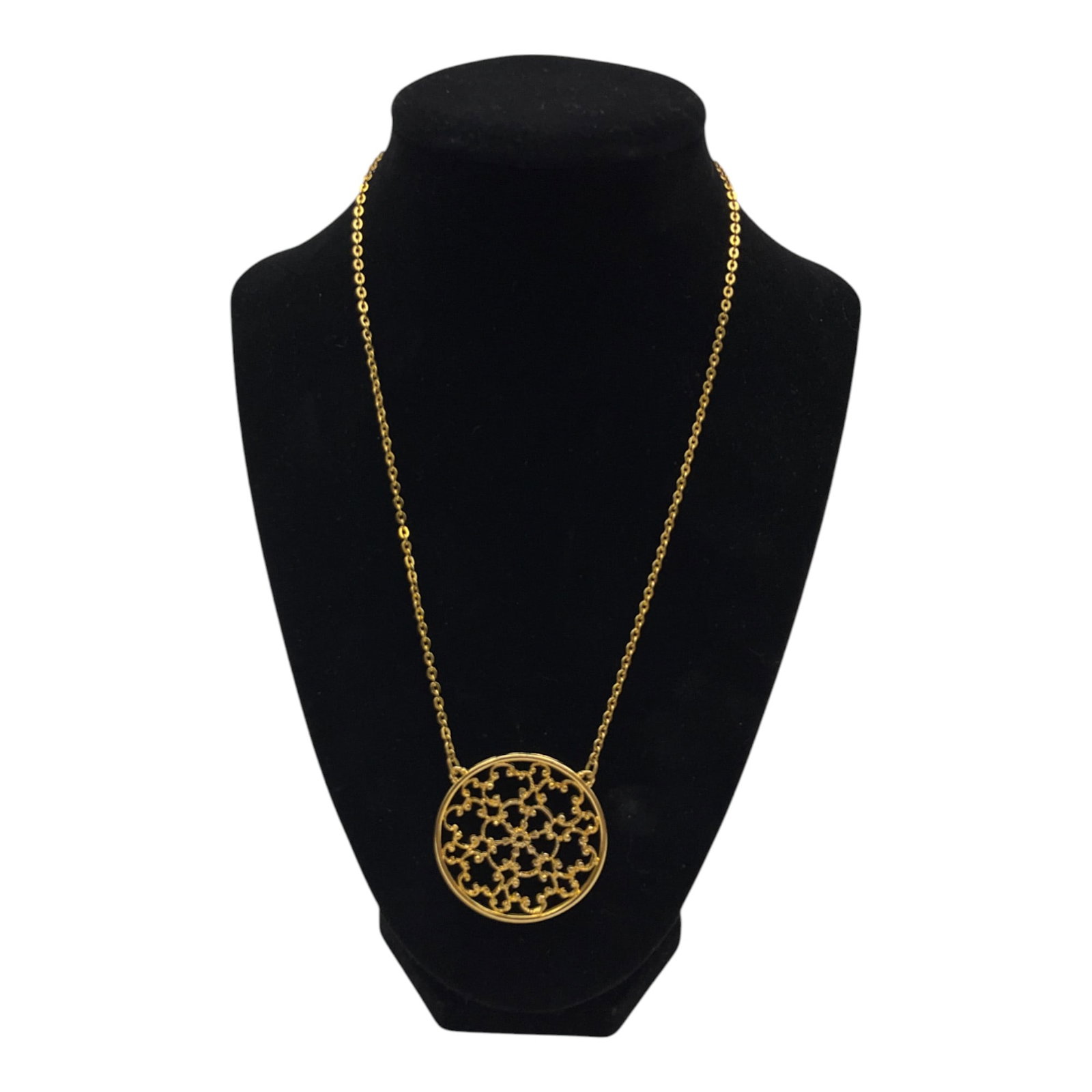 Joan Rivers Gold Tone Necklace with Pierced Floral Pendant: Joan Rivers Gold Tone Necklace and pierced floral pendant. Approx. 21.5 inches end to end, pendant is 1.5 across.