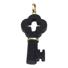 14K Onyx Key Shaped Pendant