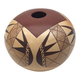 Nona Naha Signed Hopi-Tewa Pottery Art
