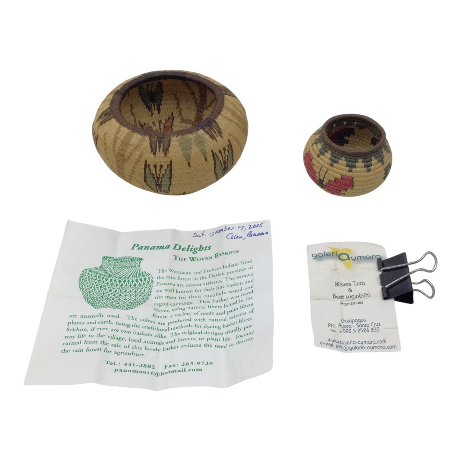 Pair Small Woven Baskets (1 of 9)