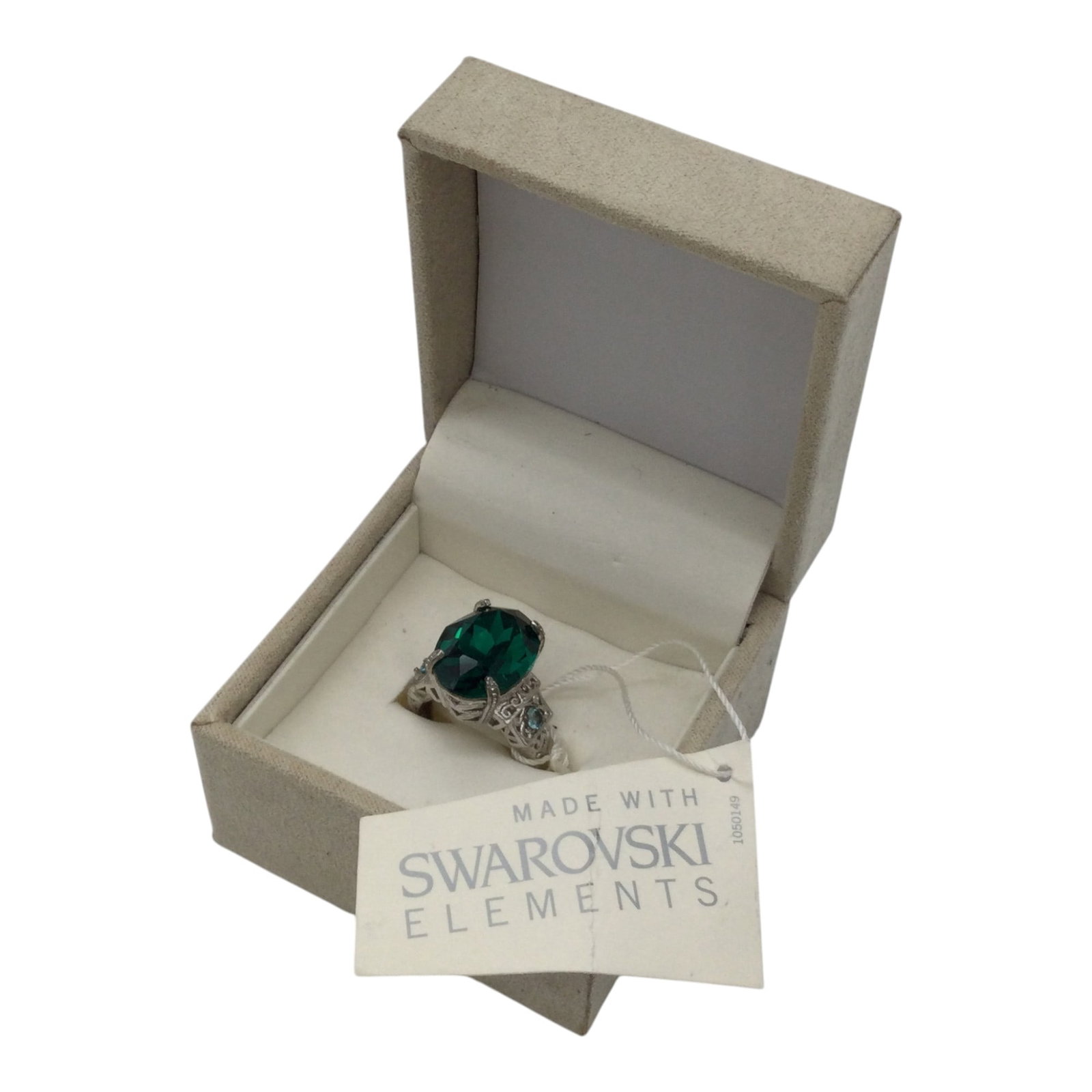 Karis Swarovski Oval Cut Emerald Crystal Ring (1 of 4)