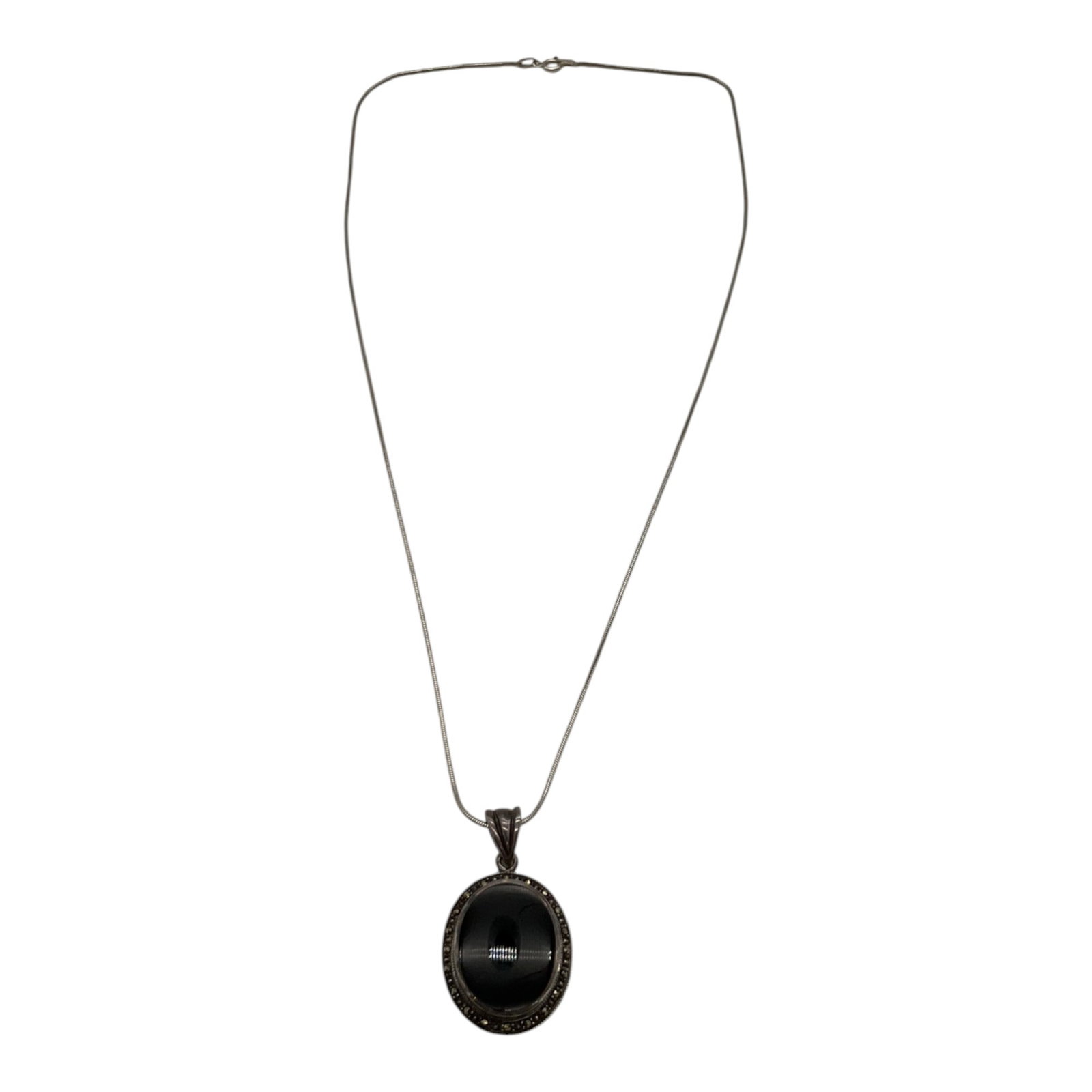 Italian Sterling Silver Stamped 925 and Signature Necklace and Onyx Pendant: Sterling Silver Italy Stamped 925 and Signature snake chain Necklace and sterling silver 925 and signature stamped Onyx Pendant. Approx. 24 inches end to end. (pendant) 1.75 inches tall x 1 wide, 0.6 