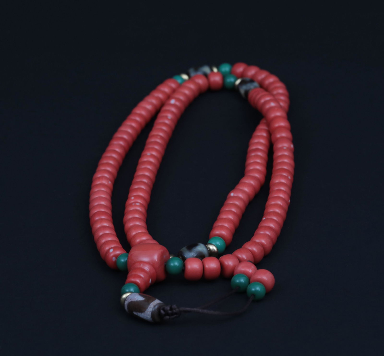 A Coral Necklace Qing Dynasty (1 of 4)