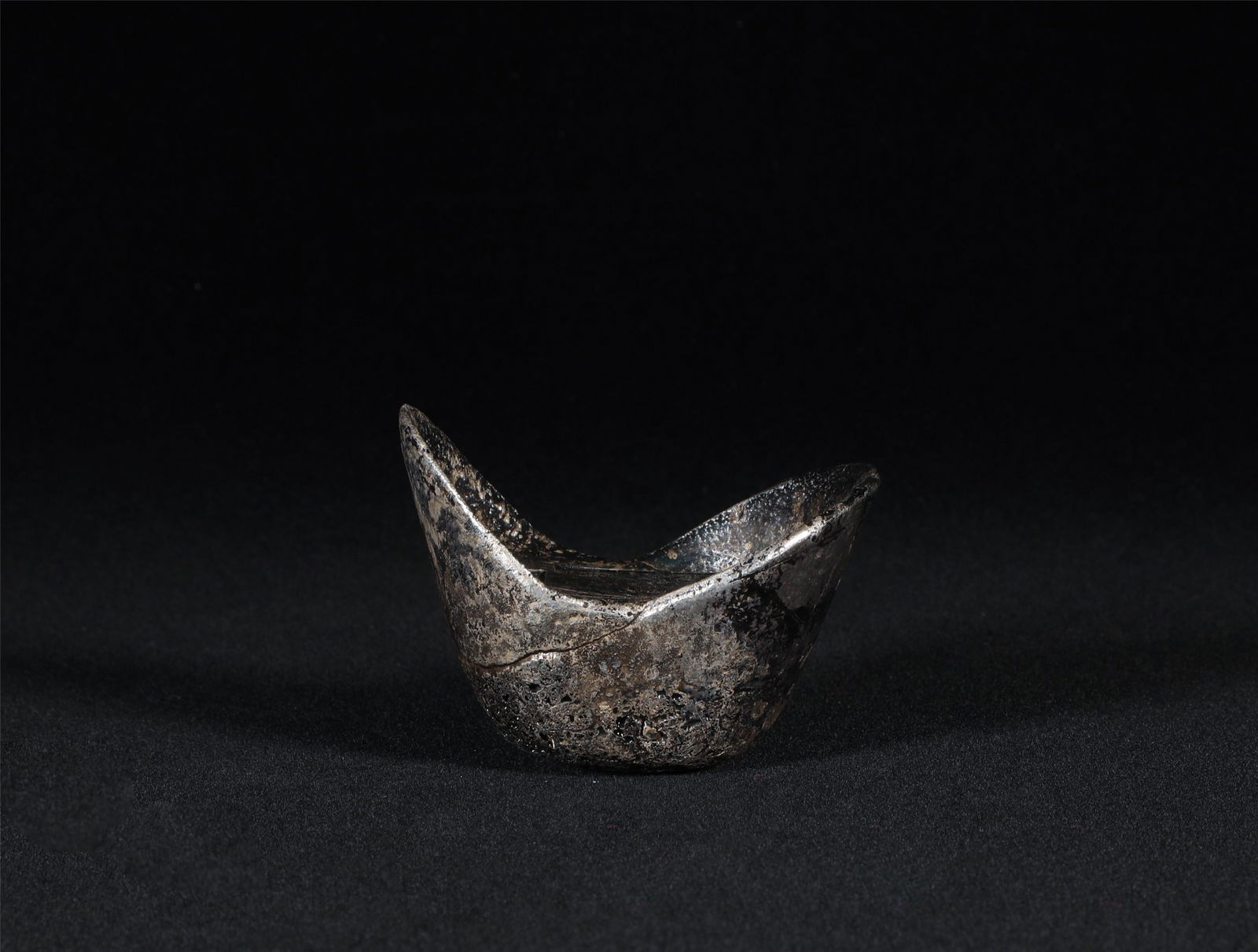 Silver Ingot Qing Style (1 of 5)