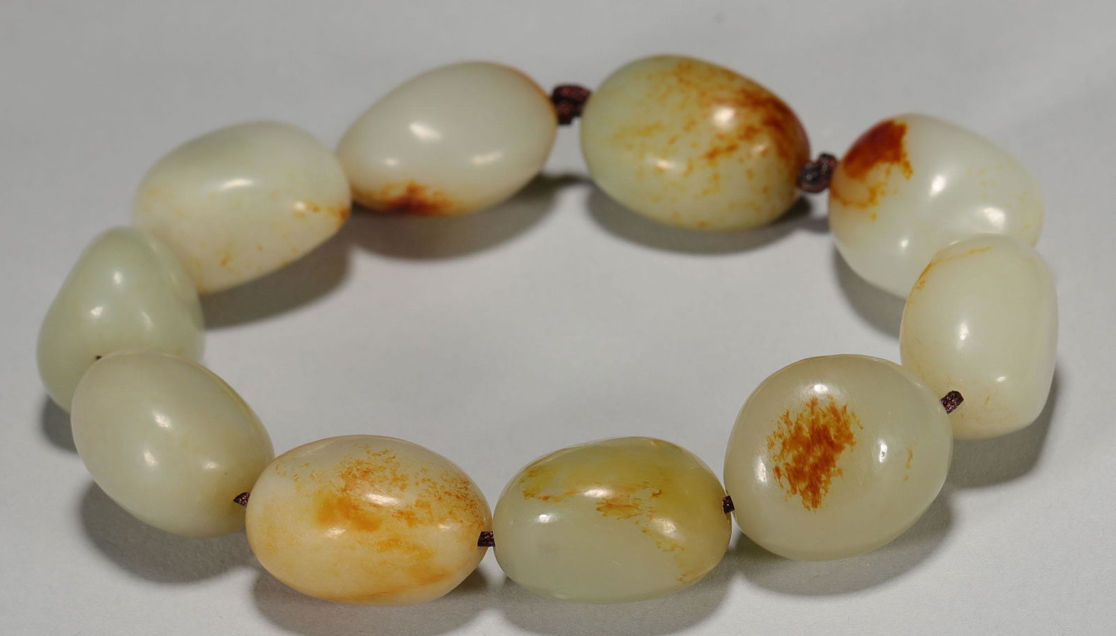 Hetian seed material hand string from the Qing Dynasty (1 of 6)