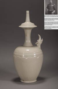 Dingyao Longshou Jing bottle in song Dynasty: H: 11 3/4 in(30cm) D: 4 3/4 in(12cm)