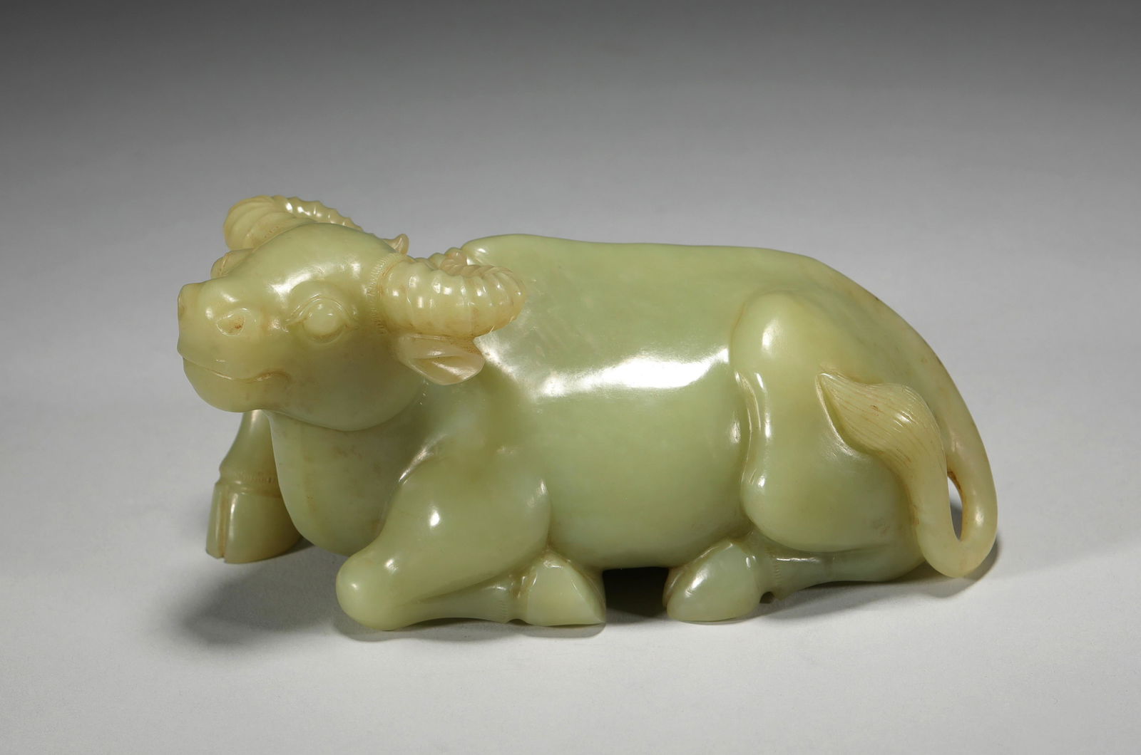 Hetian topaz lying cattle in qing Dynasty (1 of 7)