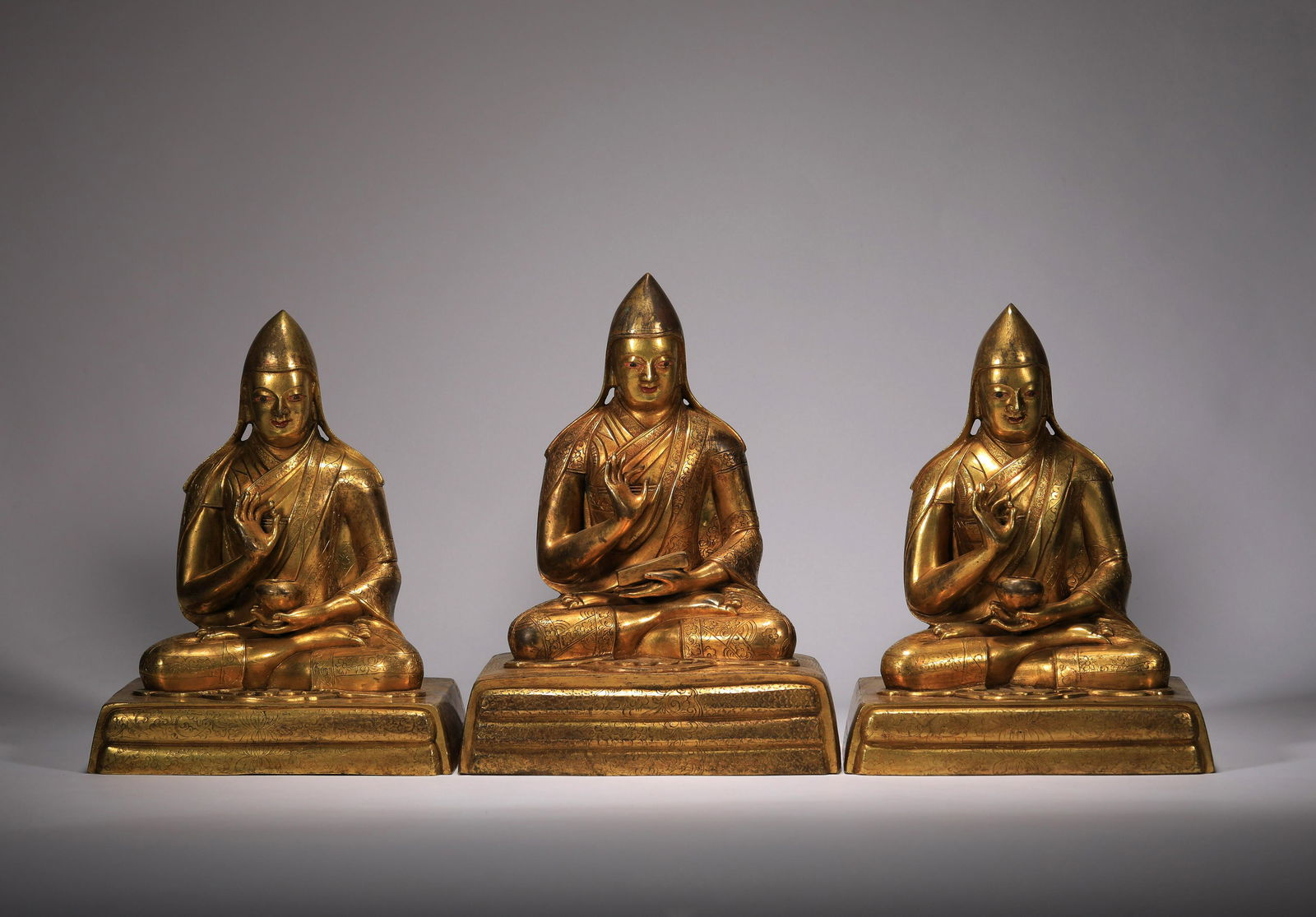 Three statues of Zong Baka in the Qing Dynasty (1 of 10)