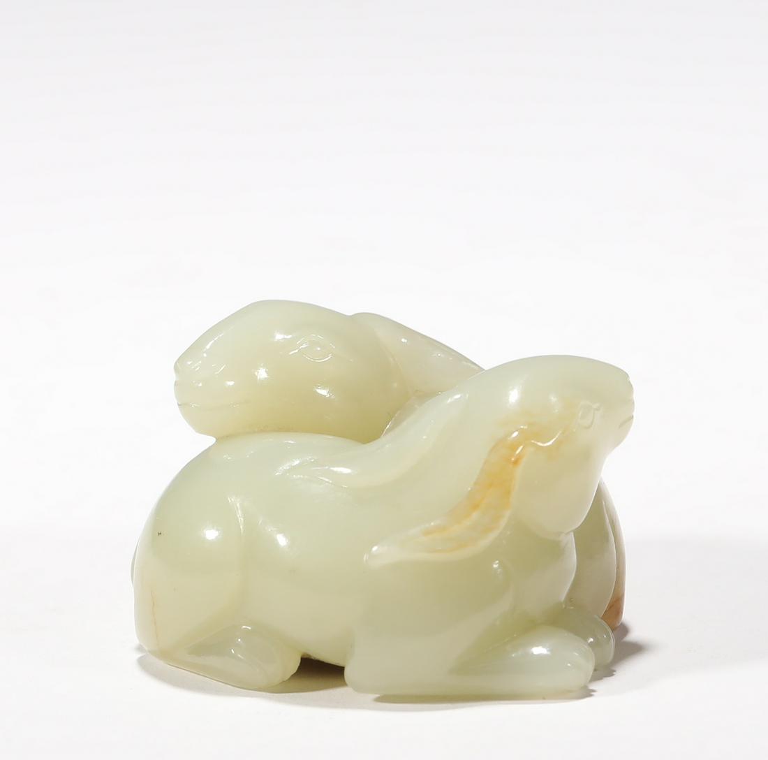 Hetian jade double rabbit in Qing Dynasty (1 of 6)