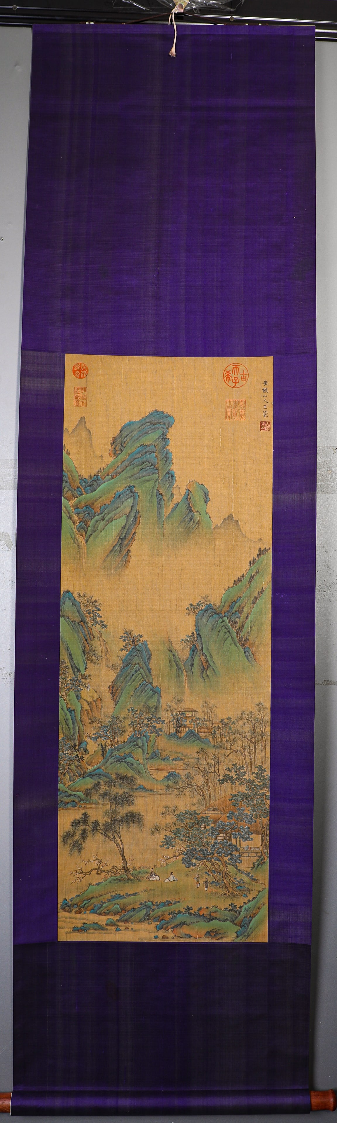 Chinese painting landscape painting vertical axis, Wang Meng's mark, Ming Dynasty: High:103cm,Wide:37cm
