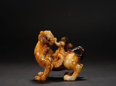 Han Dynasty Hetian Yuhu people presented treasure