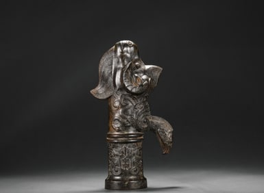 Han Dynasty bronze scepter head