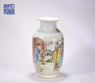 Qianlong vase with powder enamel in Qing Dynasty