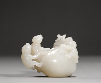Hetian jade pen wash in Ming Dynasty