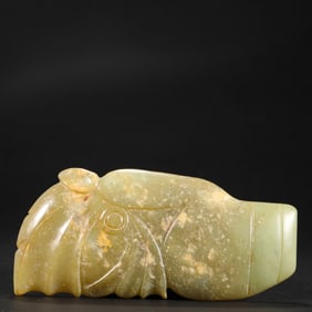 Jade accessories of Hongshan period