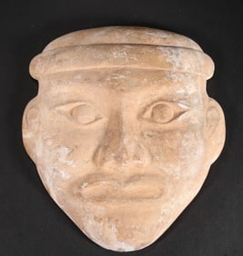 Jade face in the period of Red mountain