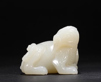 Jade beast of Hetian Dynasty