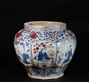 Yuan Dynasty blue and white glazed red pot
