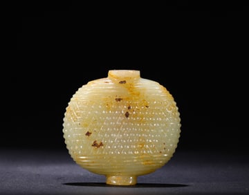 Hetian jade snuff bottle of Qing Dynasty