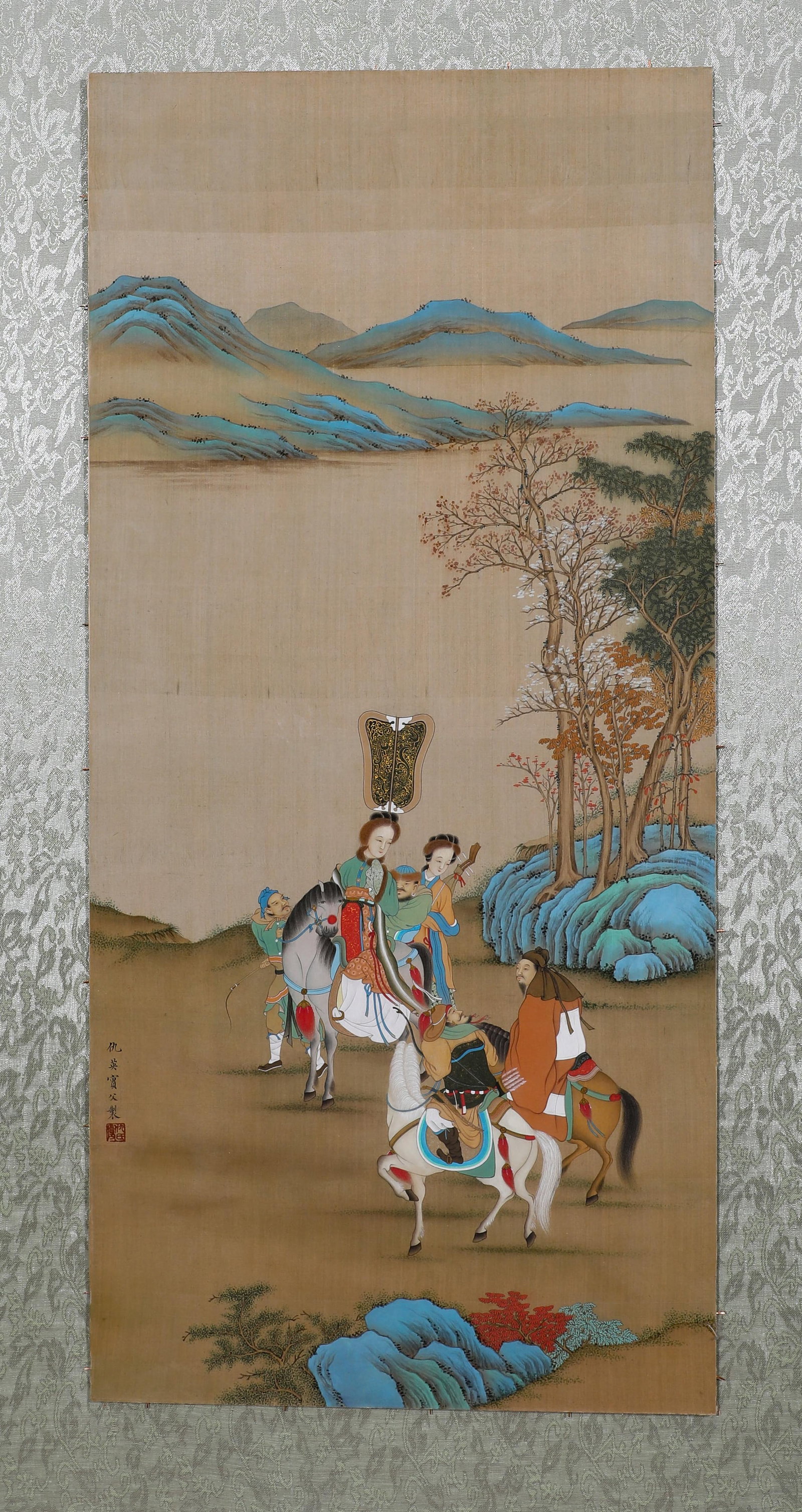 Ming Dynasty Qiu Yingshi female figure frame: High:73cm,Wide:34cm