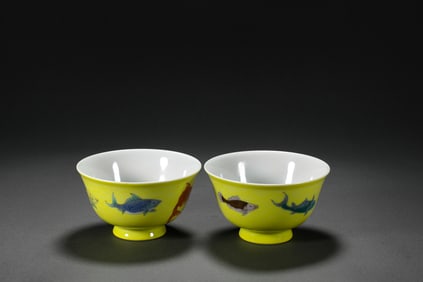 Yongzheng tea cup pair in Qing Dynasty