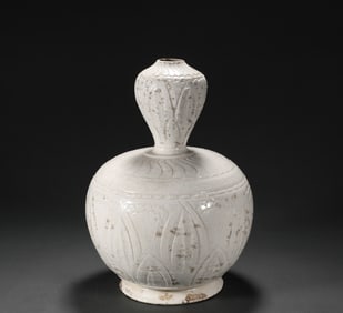 Dingyao Buddha vase of Song Dynasty