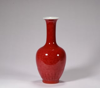 Qing Dynasty red glaze vase